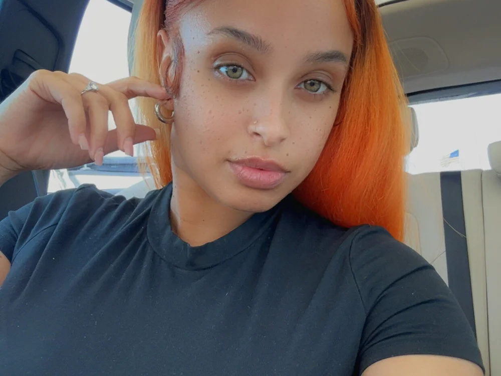 Sexynyla77's Offline XXX Chat