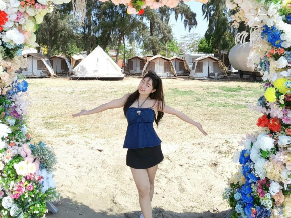 Baby-loveass69 Obrolan XXX Offline