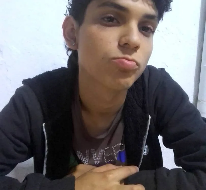 dilan_hott_ offline XXX-chat