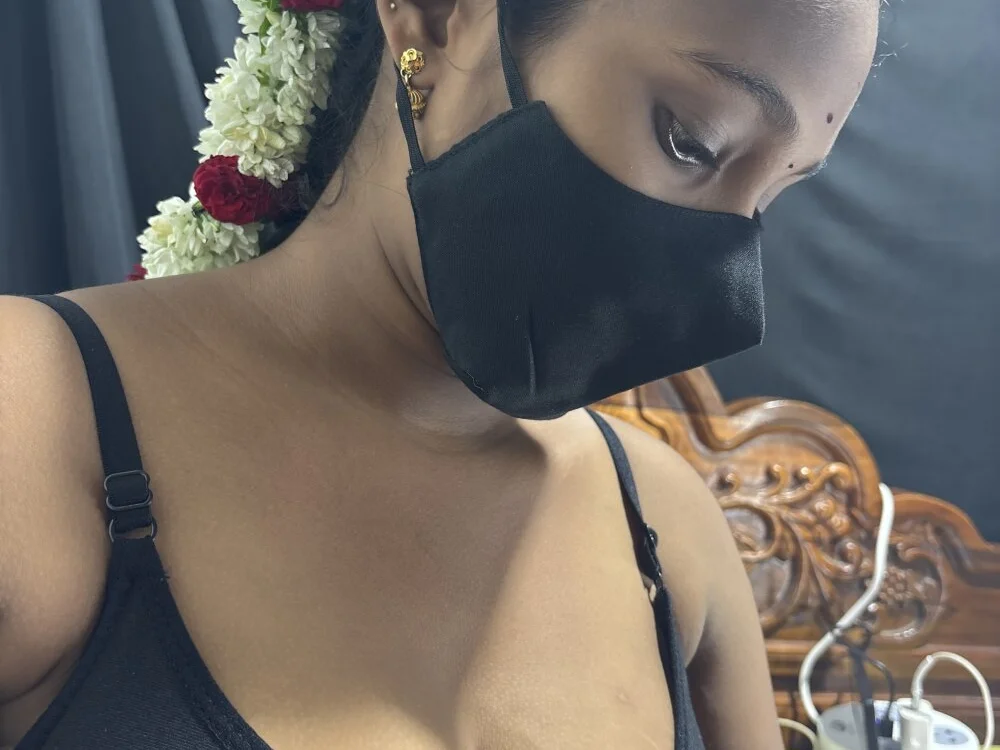 Tamil_coupless Offline XXX-chat