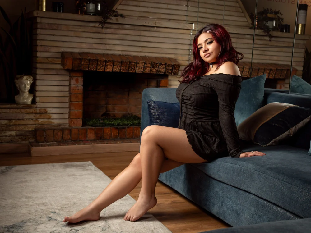 Scarlet_Luxl's Offline XXX Chat