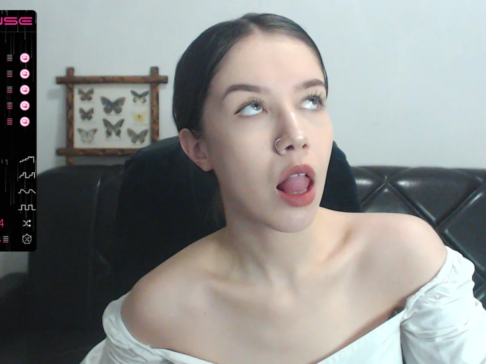 ellie_kramer 離線 XXX 聊天