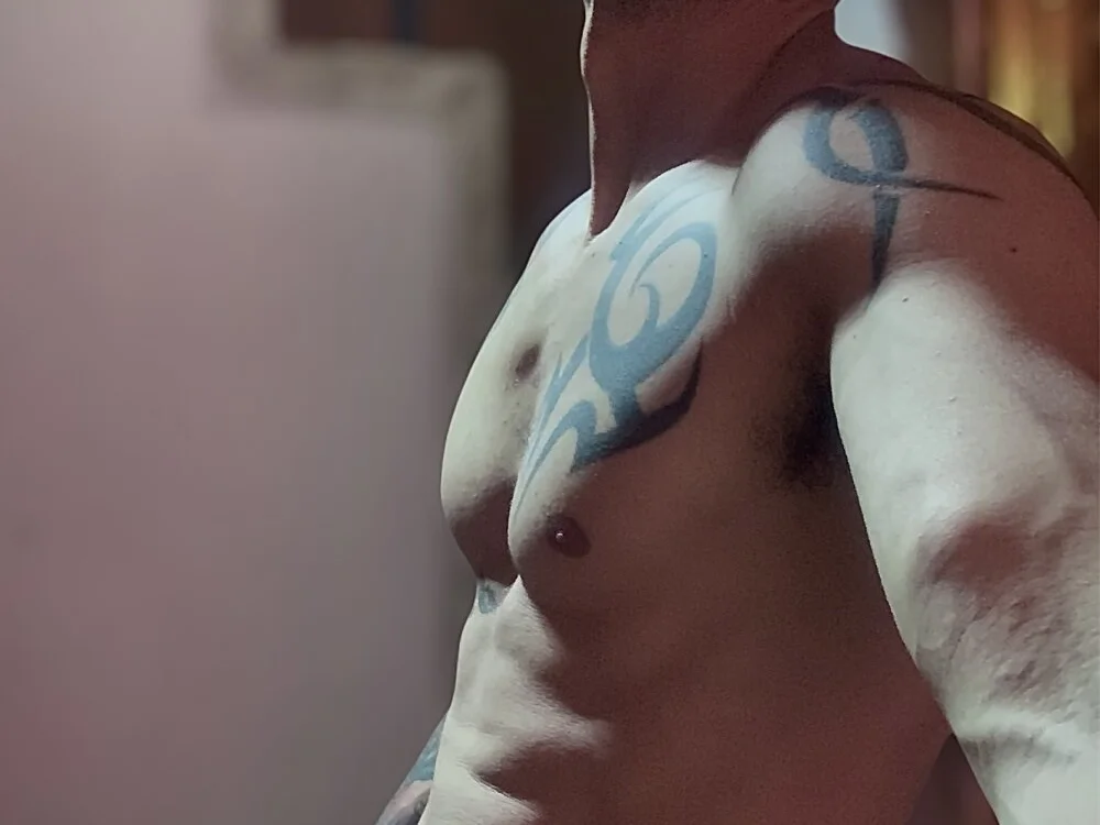 Alex_motta Chat XXX offline