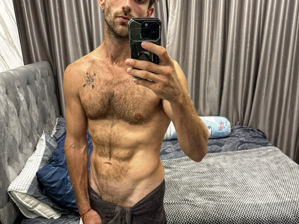 lukegunn Adlı Modelin Çevrimdışı XXX Sohbeti