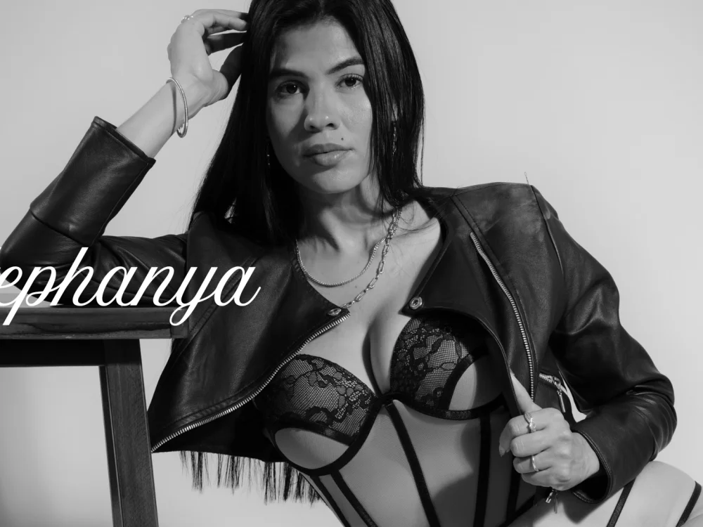 stephanya_ offline XXX-chat