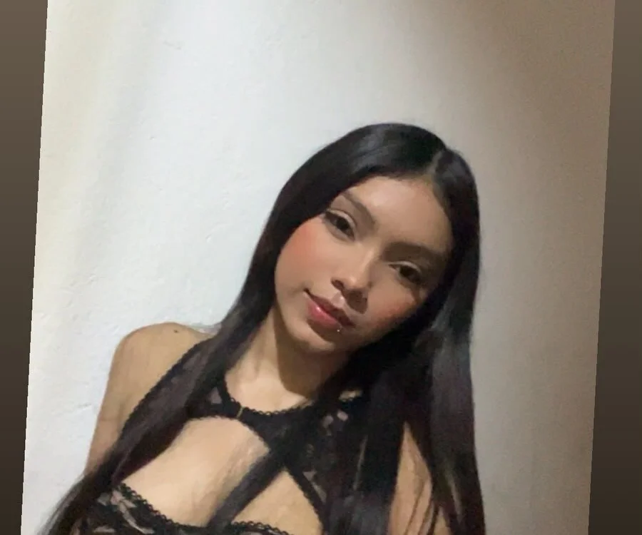 Cloe_Diamond_'s Offline XXX Chat