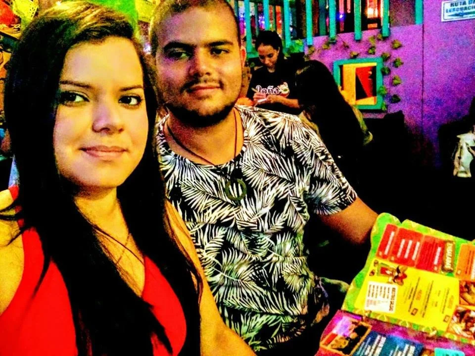 Crazzy_Couple_ offline chatrum