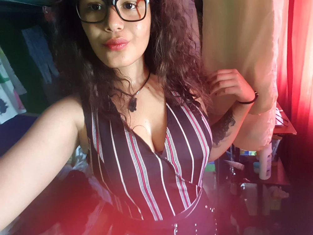 gross_lady offline chatrum