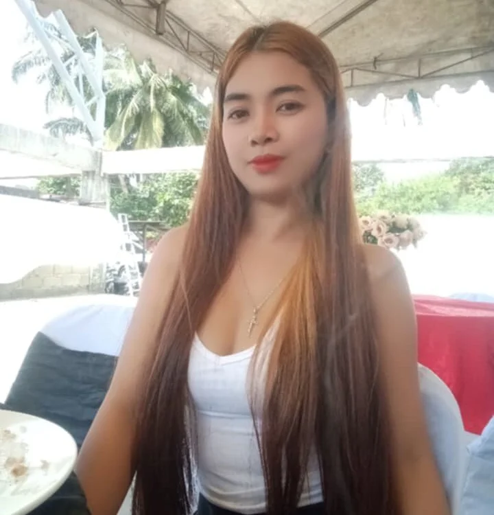 yummypinay01 離線 XXX 聊天