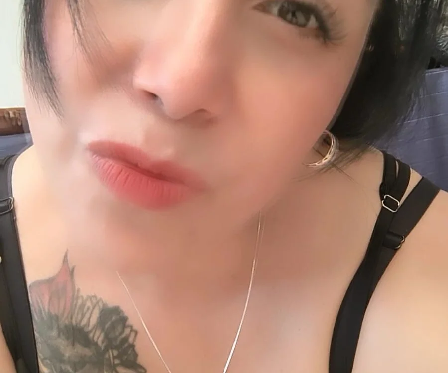 XXX chat uživo modela soyElena46
