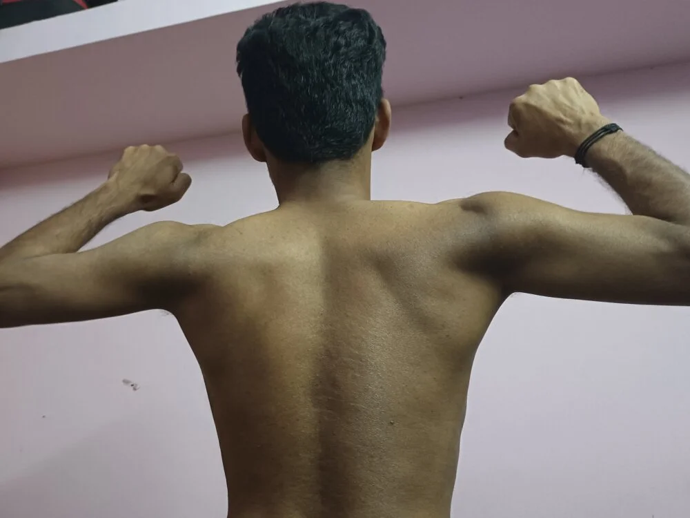 Naughtyk13 Chat XXX offline