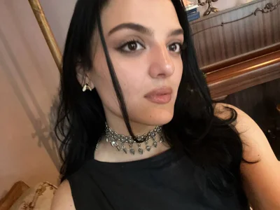 Babis_girlsss on StripChat