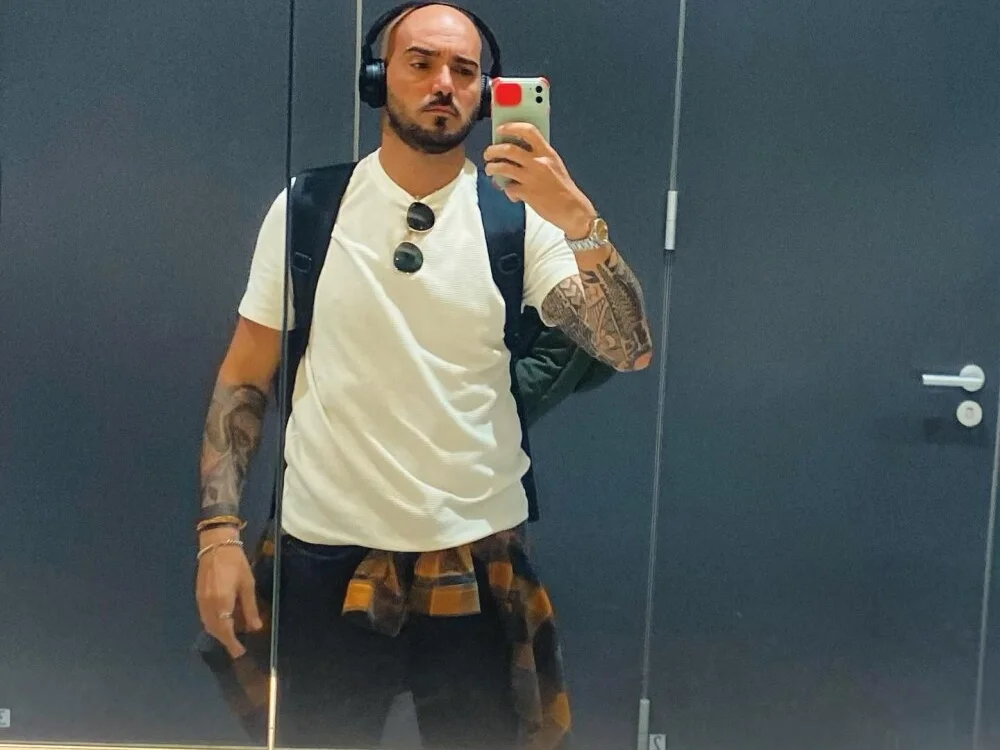 Offline XXX chat alessandromori91