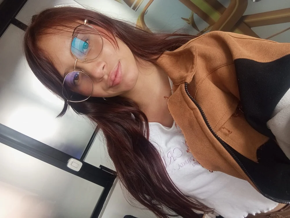 ห้องแชทออฟไลน์ของ Hannah_Lauder