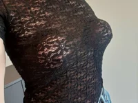 JulieEroticDress' Offline Chat Room