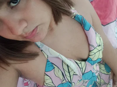 Sofiastrip18 profile