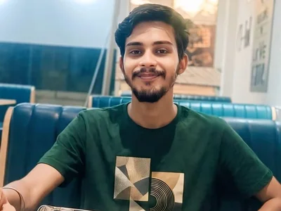 Sudhanshuraaj Male Medium Nude Cam