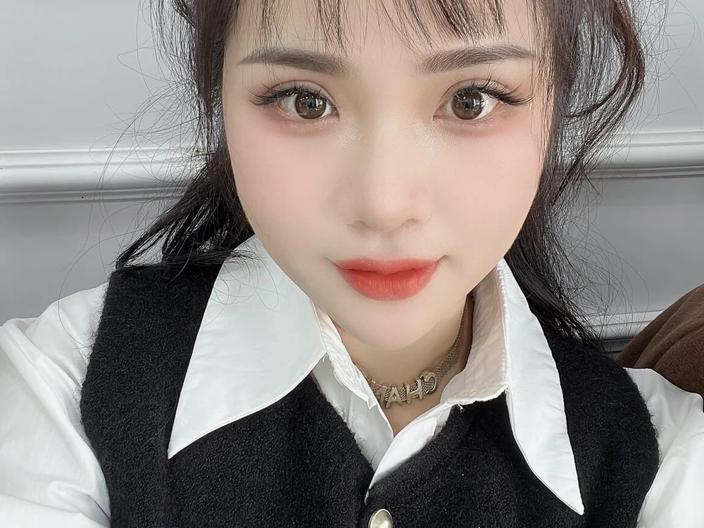 Jasmines798 離線 XXX 聊天