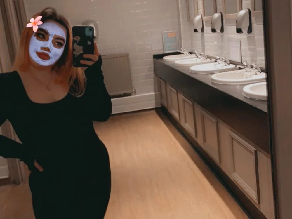 ukcontent69's Offline XXX Chat