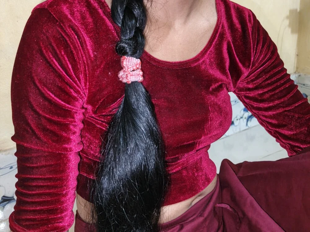 Lovely__Priya: офлайн-секс-чат