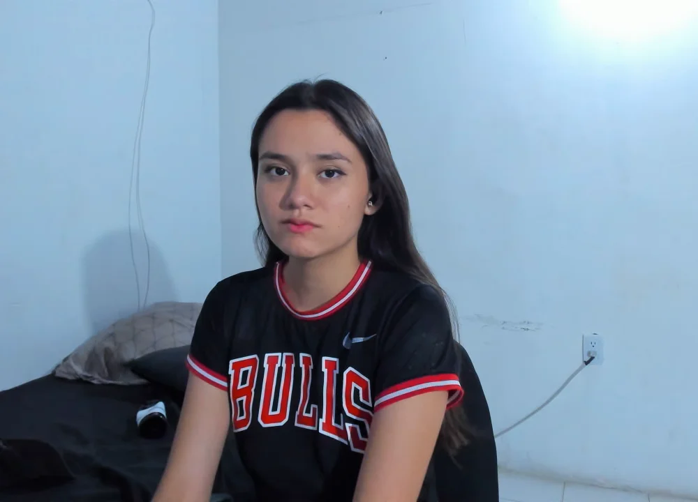 Sophie-Worldn Offline XXX chat