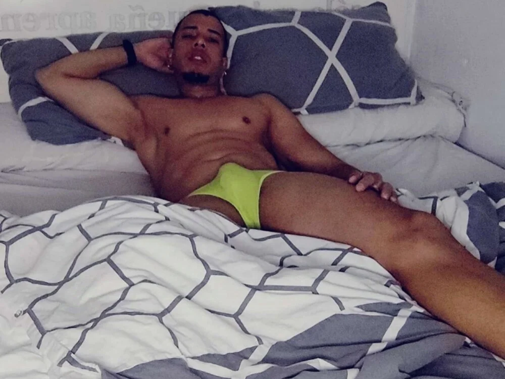 Offline XXX chat morenolatino0102