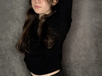NicolaDevis - Girl 