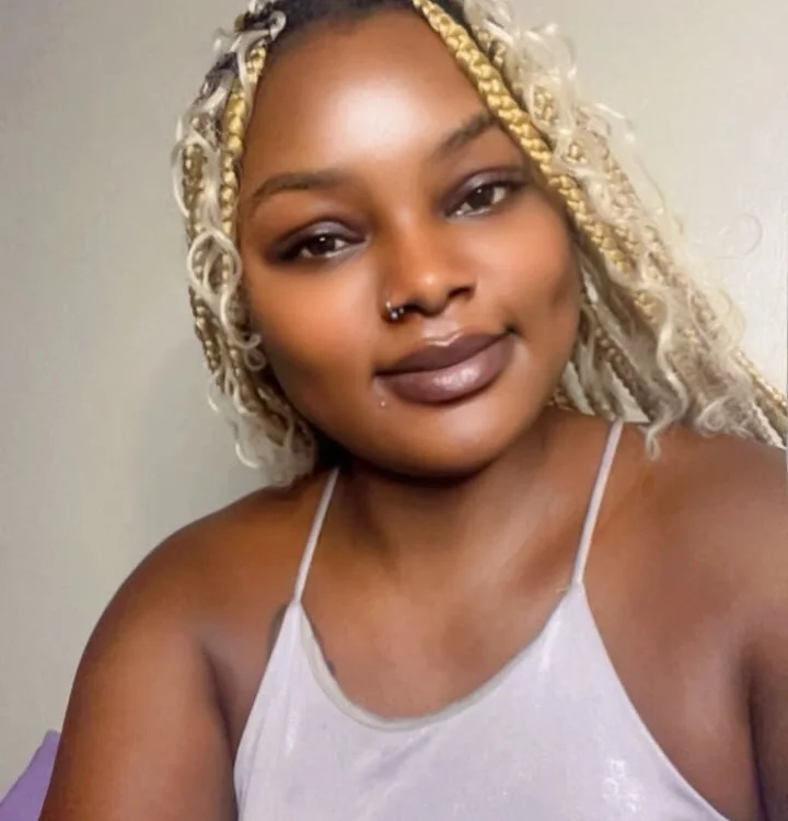 Lovelypee Offline Chatrum