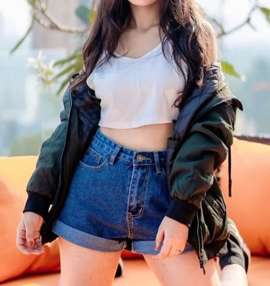 Husn--pari
