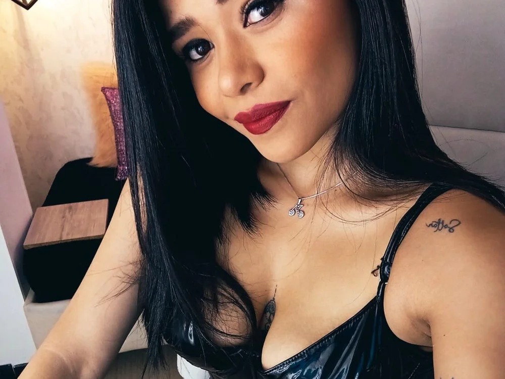 Mistressviictoria's Offline XXX Chat