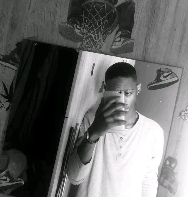 Kaoneroyy offline chatrum