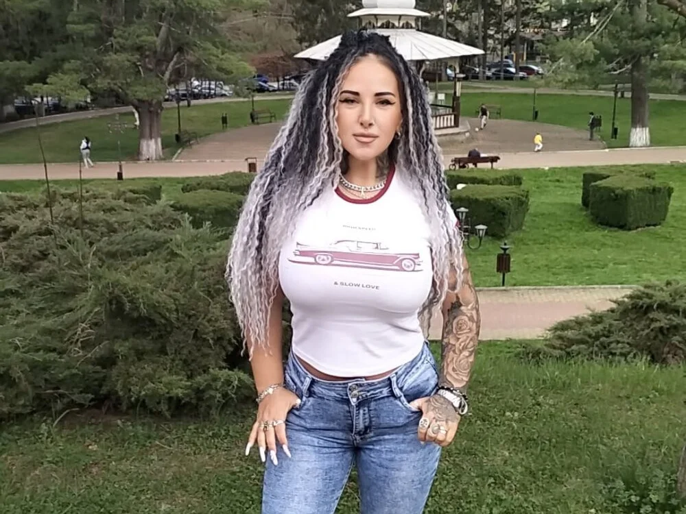 Sierra_Quinn Live XXX Chat