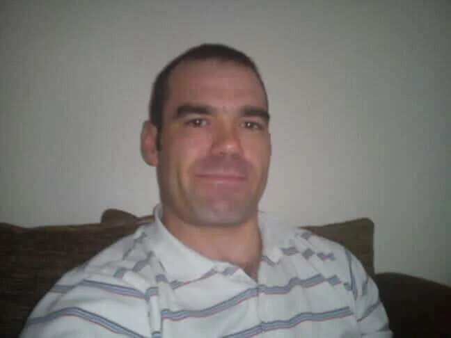 hotbloke31: συνομιλία ΧΧΧ εκτός σύνδεσης