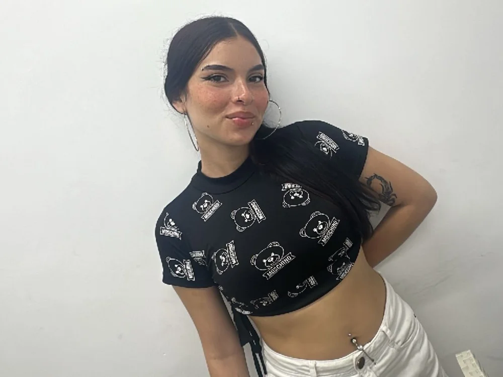 LiliBonnet's Offline Chat Room