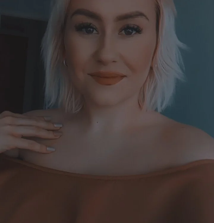 แชท XXX ออฟไลน์ของ OliviaTeen