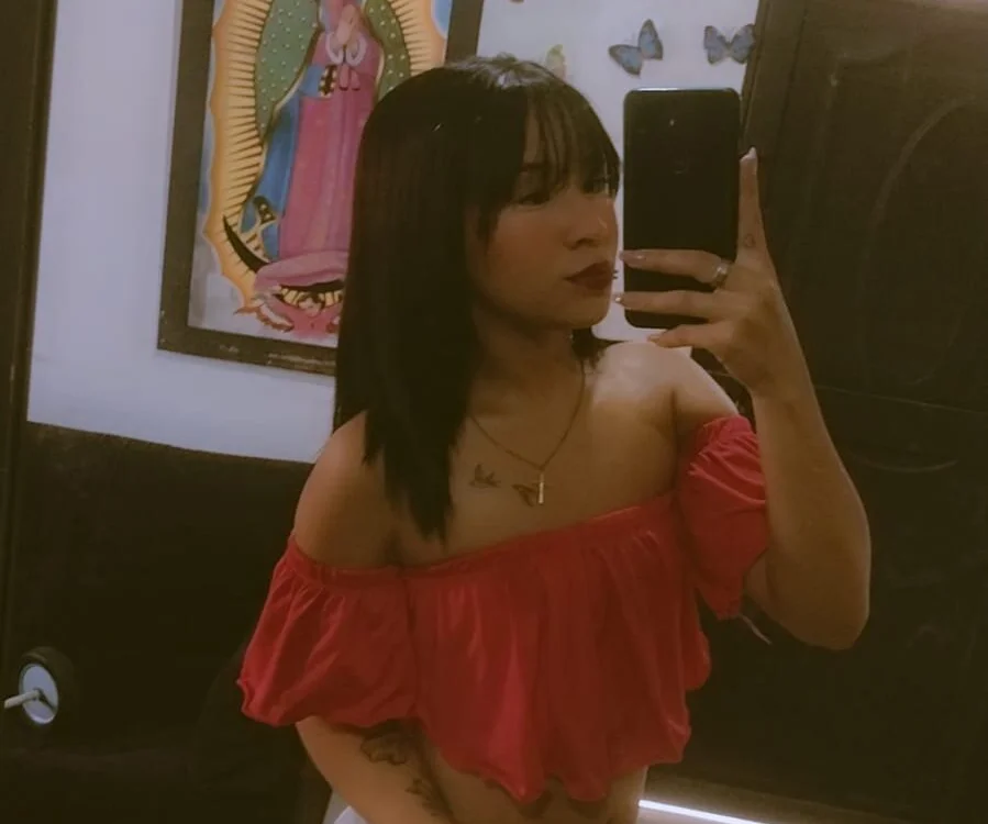 sofia_walker0's Offline Chat Room