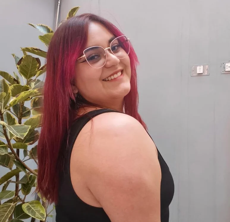 Lorayne_ Offline XXX-Chat