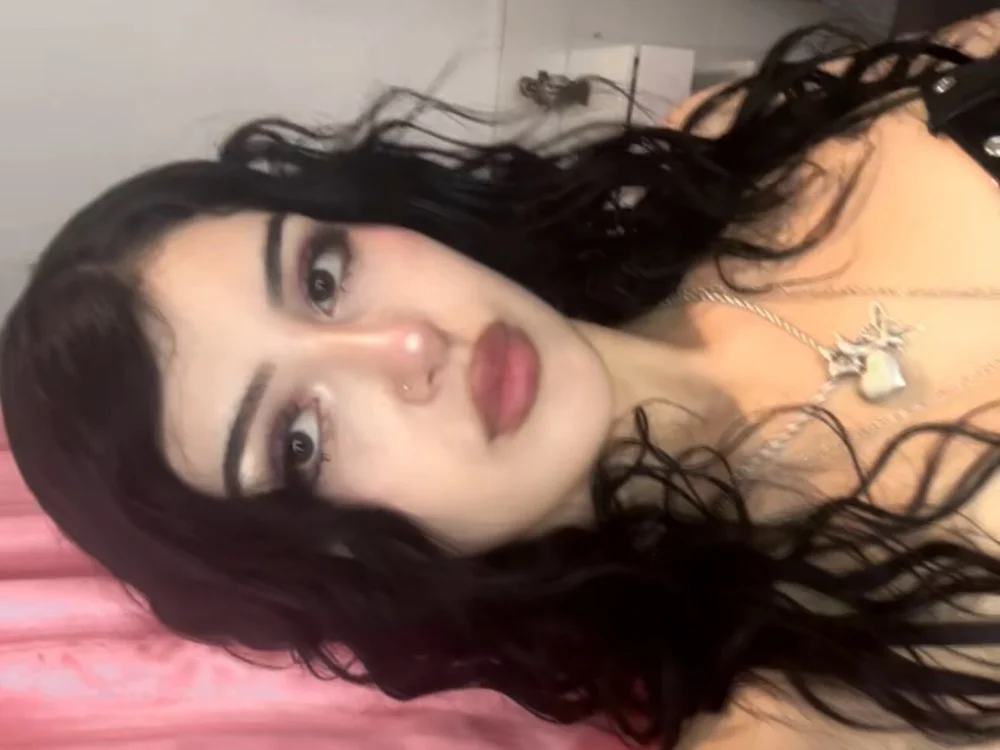 Demondoll_ offline chatrum