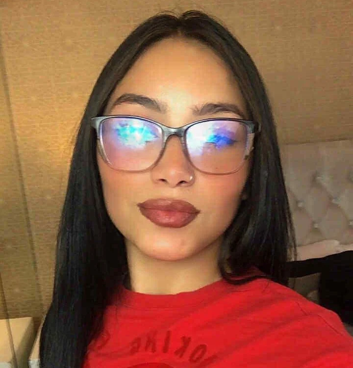 EyesBeautiful_Sg's Offline XXX Chat