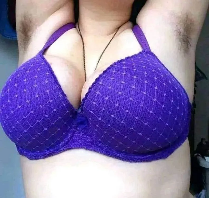 Sexy-Ramya's Offline XXX Chat
