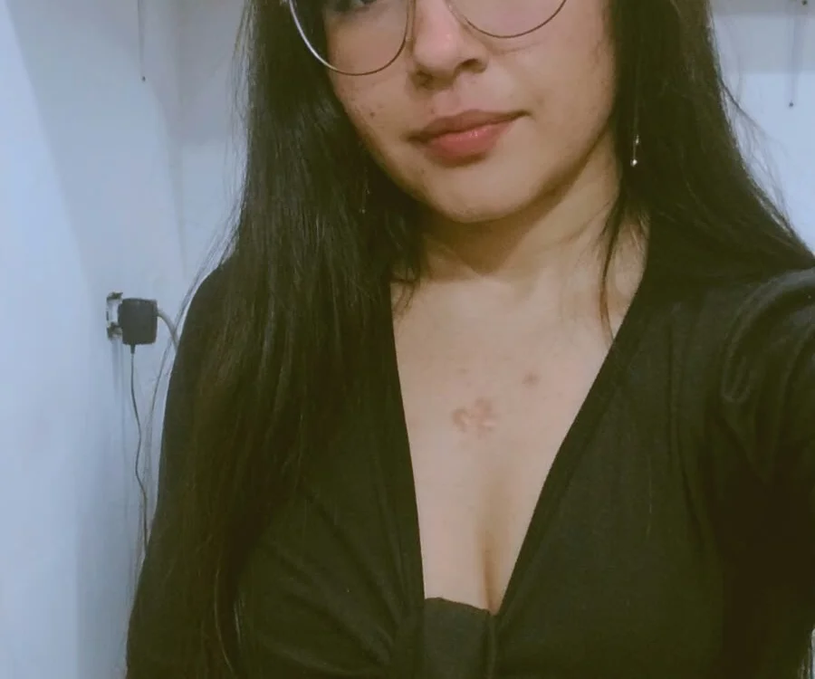 BonnieBell__'s Offline Chat Room