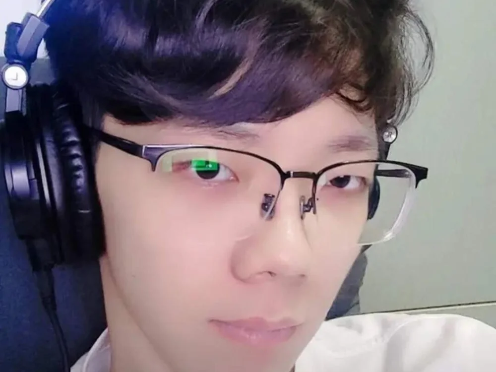 Offline chatovací místnost Holy_xiaoye