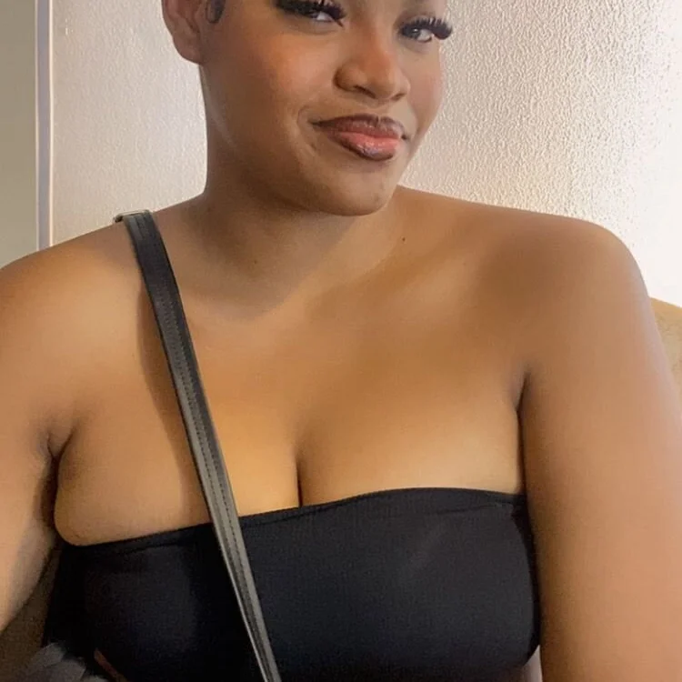MarcelaCastillo's Offline Chat Room