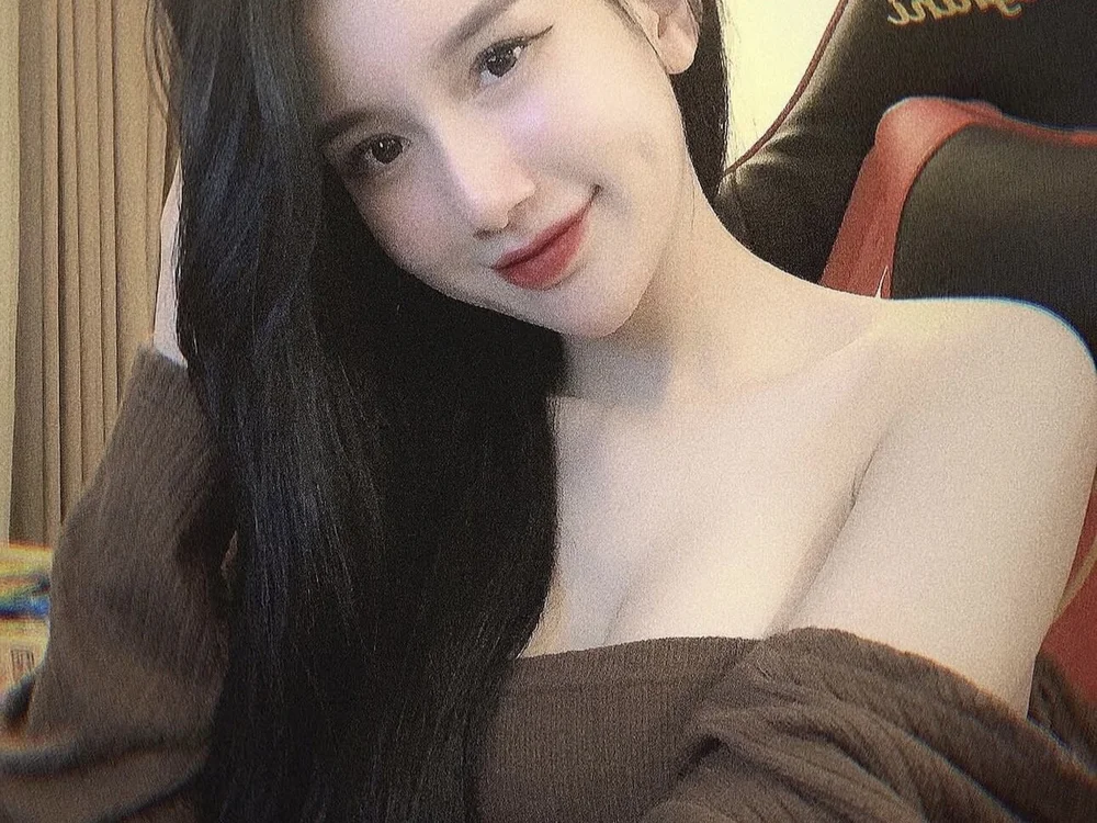 BG_sex69's Offline XXX Chat