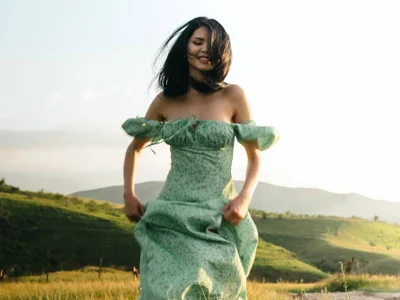KatherineNewton - Girl 