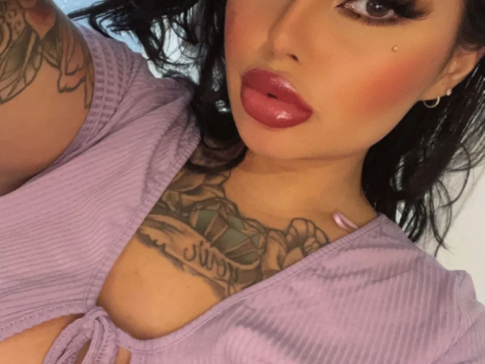Inked_Jasmine's Offline Chat Room