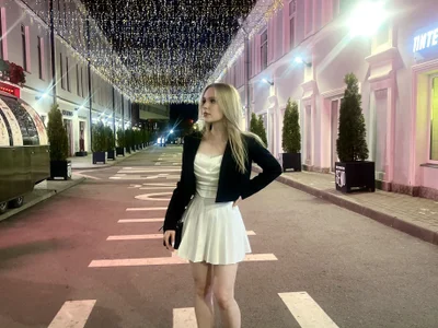Blondie_Muse - Girl 