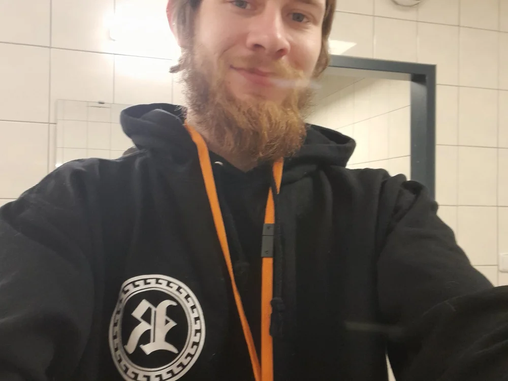 ozzachy420 offline chatrum
