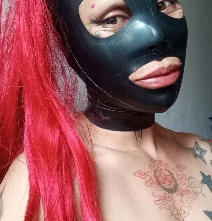 Offline XXX chat muscle_mommyy