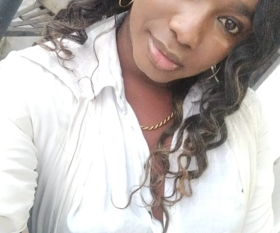 nehanda_clarck_n Offline XXX chat